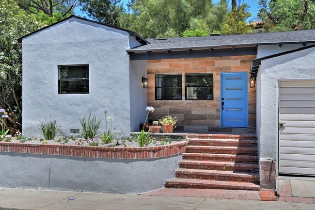 property at 11657 Sunshine Terrace