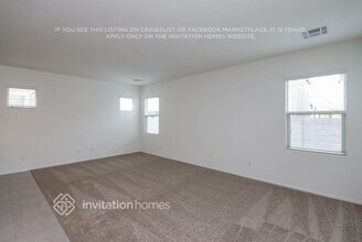 1270 E Palomino Way in San Tan Valley, AZ - Building Photo - Building Photo