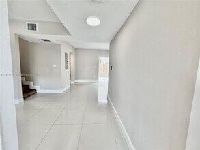 3840 SW 52nd Ave in Hollywood, FL - Building Photo - Building Photo