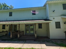 1008 8th Ave in Duncansville, PA - Building Photo