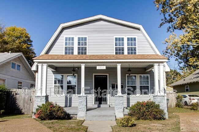 property at 1954 Manila Ave