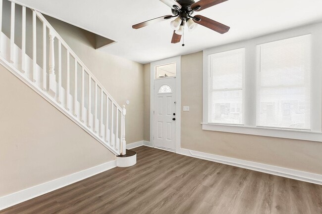 property at 2843 Pelham Ave