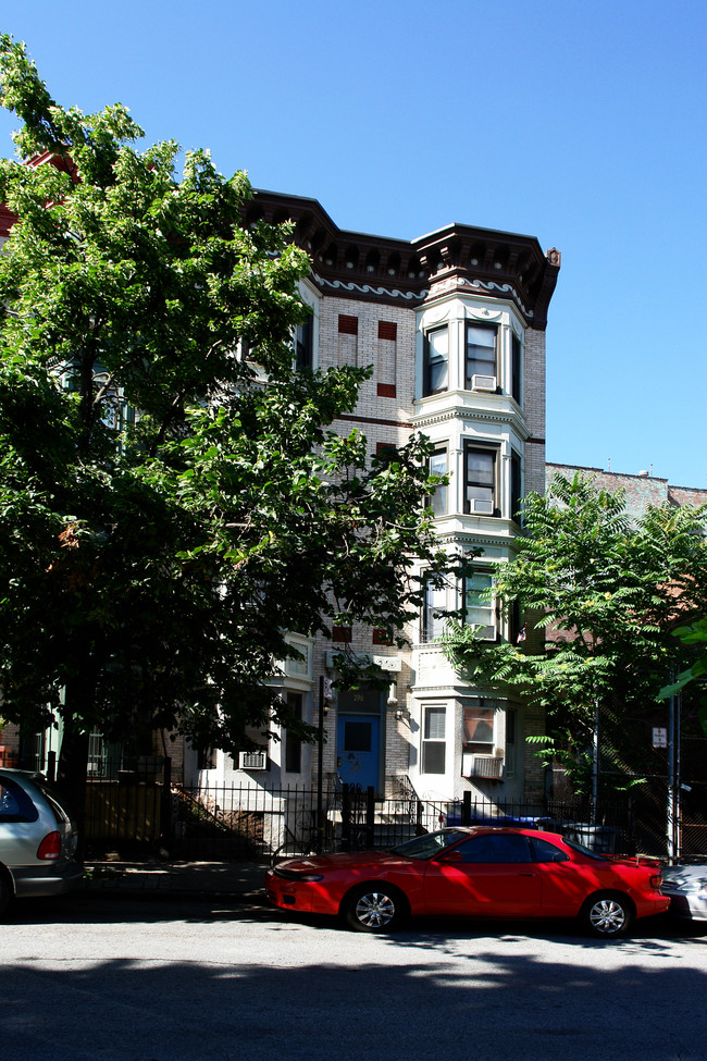 296 12th St in Brooklyn, NY - Foto de edificio - Building Photo