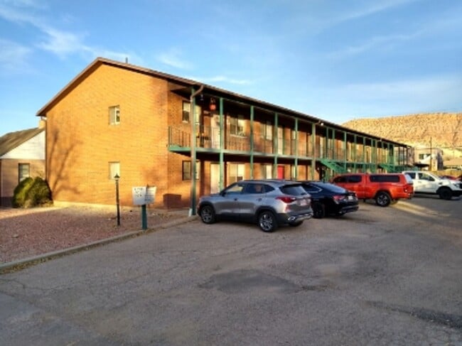 property at 117 S 100 W