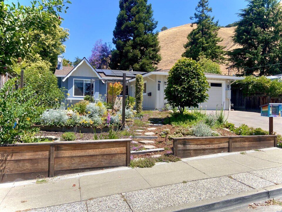 815 Uinta Ct in Fremont, CA - Building Photo