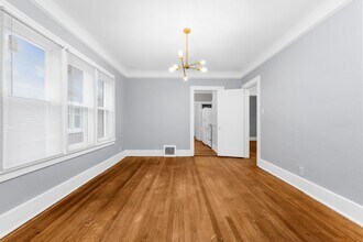 966 Beaconsfield Ave, Unit 964 in Grosse Pointe Park, MI - Foto de edificio - Building Photo