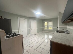 4613 21st Ave in Kenosha, WI - Building Photo - Building Photo