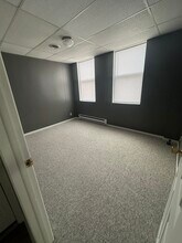 518 Central Ave, Unit 1 in Estherville, IA - Foto de edificio - Building Photo