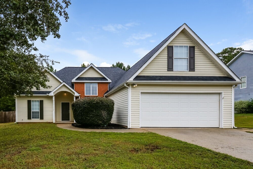 85 Summer Walk Ct in Covington, GA - Building Photo