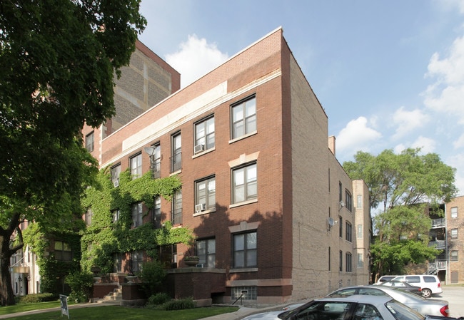 5457-5459 S. Blackstone Avenue