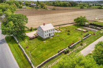 148 Fogland Rd in Tiverton, RI - Building Photo - Building Photo