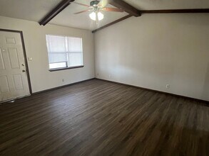 1303 S Greenwich Ave in Russellville, AR - Building Photo - Building Photo