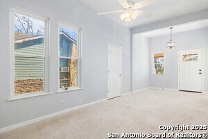 109 Blue Bonnet St in San Antonio, TX - Building Photo - Building Photo
