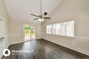 2429 Apache St in Sarasota, FL - Building Photo