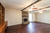 2705 Peppertree Pl in Plano, TX - Foto de edificio - Building Photo