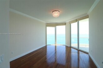 16047 Collins Ave, Unit 2403 in Sunny Isles Beach, FL - Building Photo - Building Photo