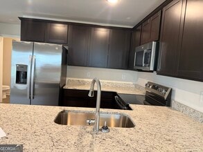 3319 Stonewall Ln in Atlanta, GA - Building Photo - Building Photo