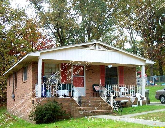 738 Connor Ave in Hendersonville, NC - Building Photo