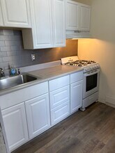 19 Essex Ave, Unit 1 in Metuchen, NJ - Building Photo - Building Photo