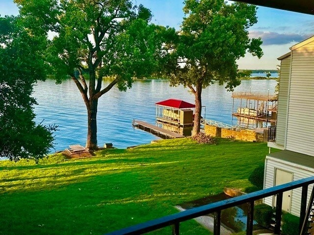 property at 390 Driftwood Ct