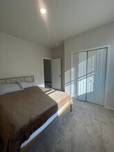 482 E 4th St in Lowell, OR - Building Photo - Building Photo