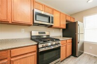 6043 St Petersburg Dr in Las Vegas, NV - Building Photo - Building Photo