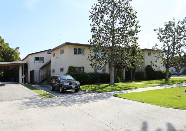 11855-11885 Washington in Los Angeles, CA - Foto de edificio - Building Photo