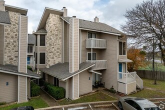 700 McNeil Rd, Unit 112 in Round Rock, TX - Building Photo - Building Photo