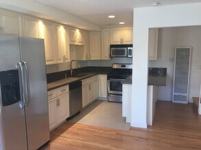 3603 Mentone Ave in Los Angeles, CA - Building Photo - Building Photo