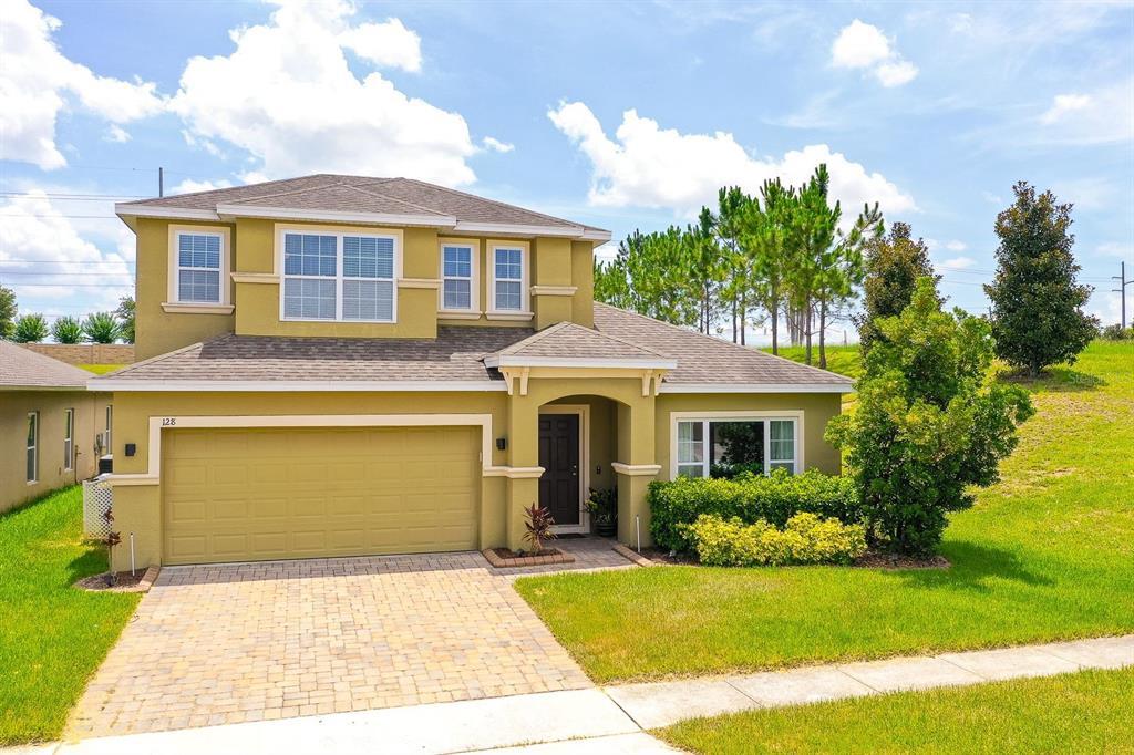 128 Williamson Dr in Davenport, FL - Building Photo