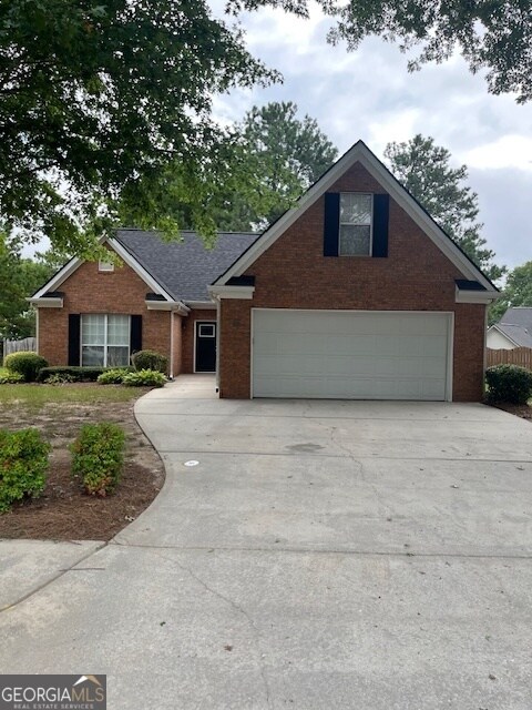 36 Saratoga Pl in Newnan, GA - Building Photo