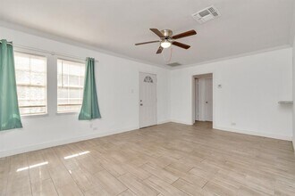 5416 Pease St-Unit -A in Houston, TX - Building Photo - Building Photo