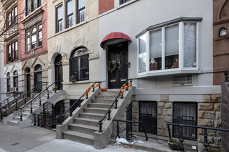 153 W 93rd St in New York, NY - Building Photo - Building Photo