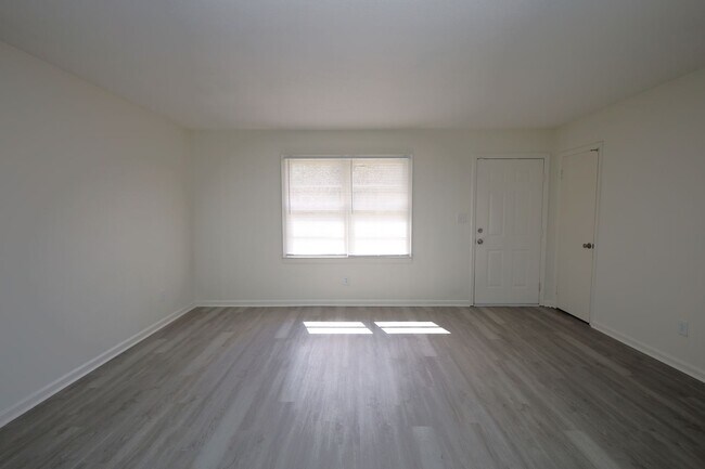 724 Vallotton Dr in Valdosta, GA - Building Photo - Building Photo