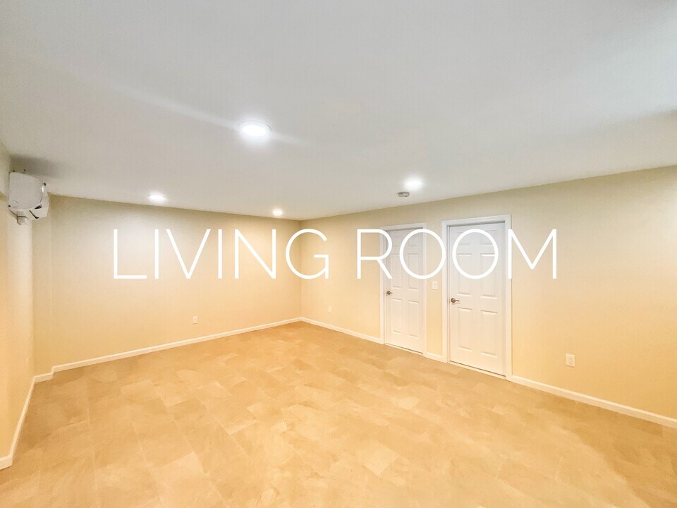 2465 Lemoine Ave in Fort Lee, NJ - Building Photo