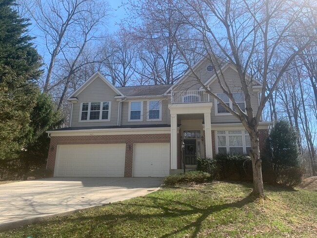 property at 5475 Wooded Way