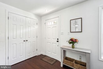 7516 Camp Alger Ave in Falls Church, VA - Building Photo - Building Photo