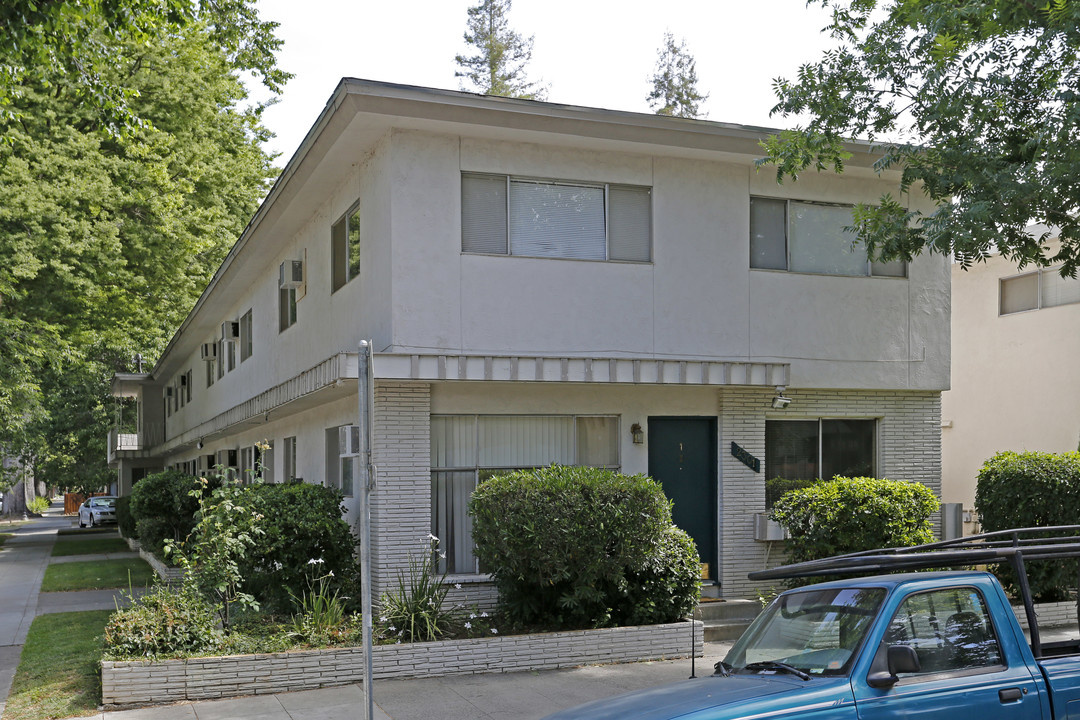 2301 I St in Sacramento, CA - Building Photo