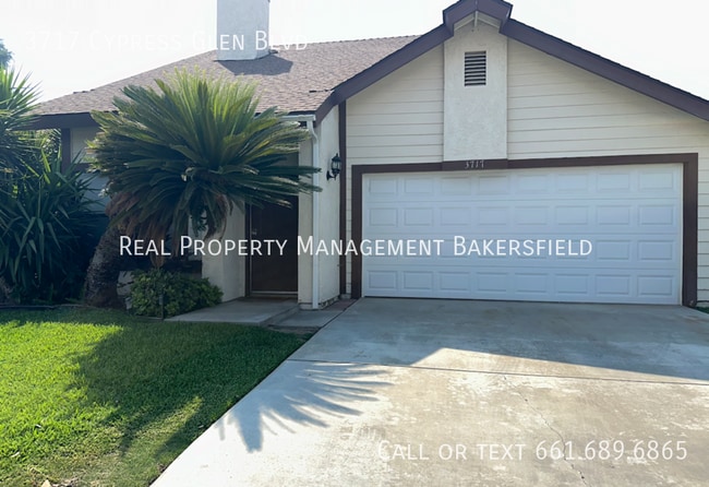 3717 Cypress Glen Blvd in Bakersfield, CA - Building Photo - Building Photo