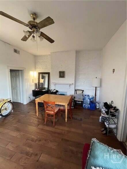 219 E Taylor St in Savannah, GA - Foto de edificio