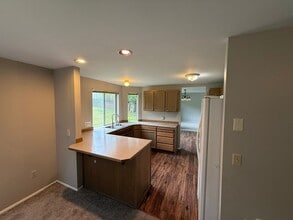 1231 139th Pl SE in Mill Creek, WA - Building Photo - Building Photo