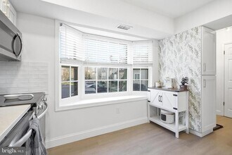 6449 Birch Leaf Ct in Burke, VA - Building Photo - Building Photo