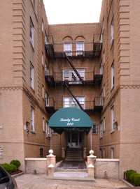 Kemdy Court in Mount Vernon, NY - Foto de edificio - Building Photo