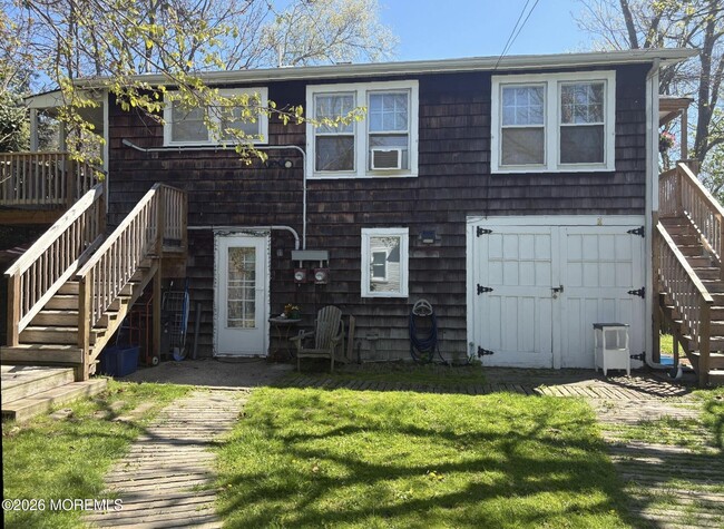 property at 515 West St