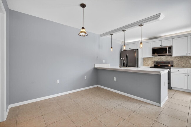 property at 2814 28th Ct