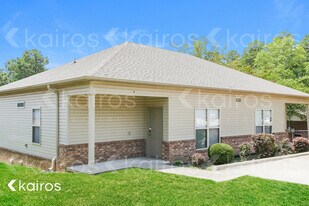 10103 W 20th St in Little Rock, AR - Building Photo