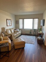 1000 Linden Dr, Unit FOX HOLLOW in Holmen, WI - Building Photo