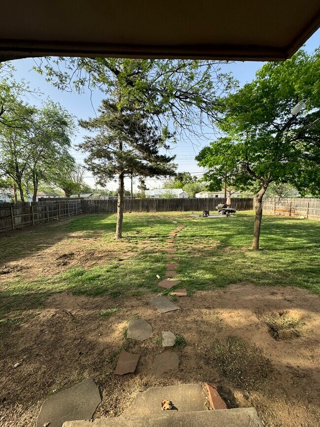 2518 32nd St in Lubbock, TX - Building Photo - Building Photo