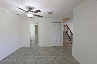 1625 Park Meadows Dr-Unit -1625 Park Meadow Drive in Ft. Myers, FL - Building Photo - Building Photo