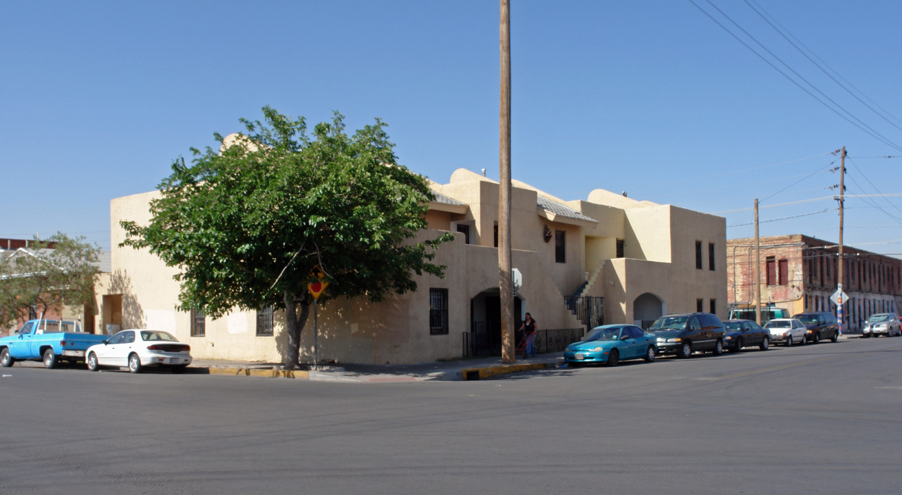 701 S Mesa St in El Paso, TX - Building Photo